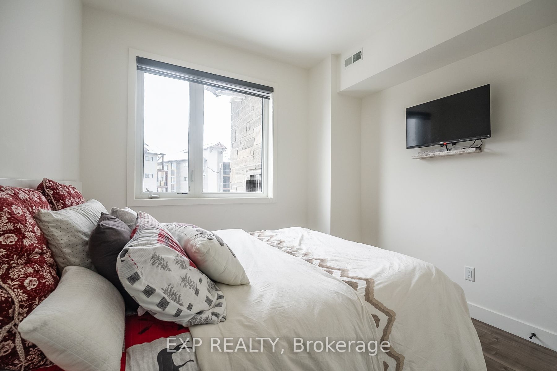 10 Beausoleil Lane #303