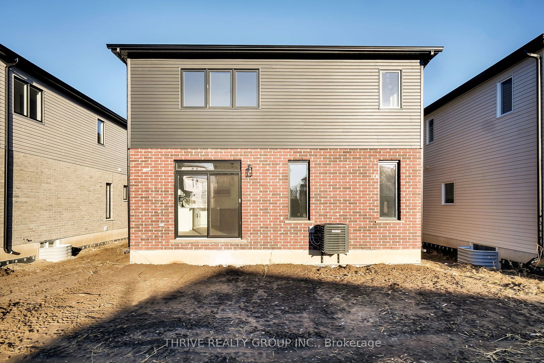 1471 Wright Cres