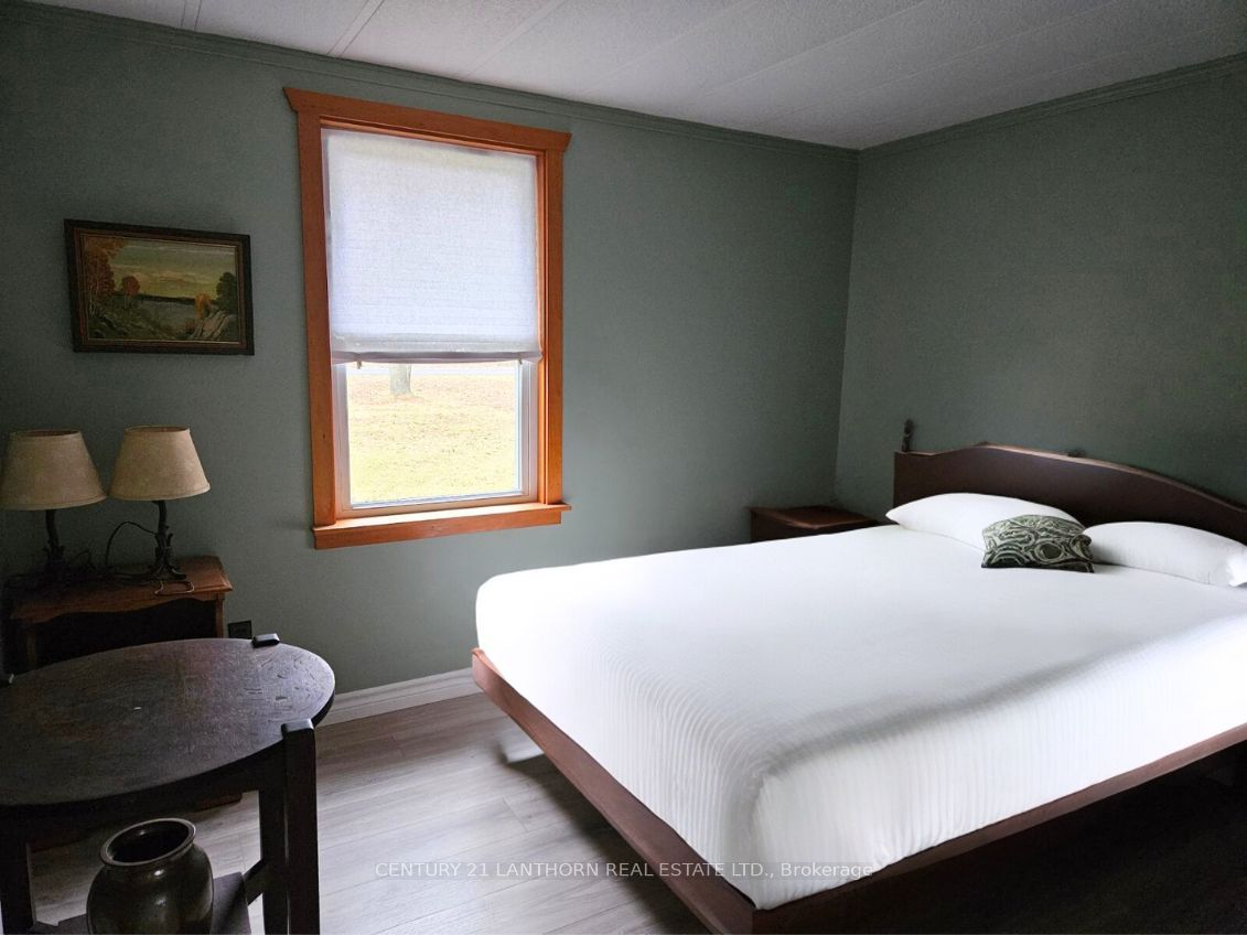 292 Salmon Point Rd