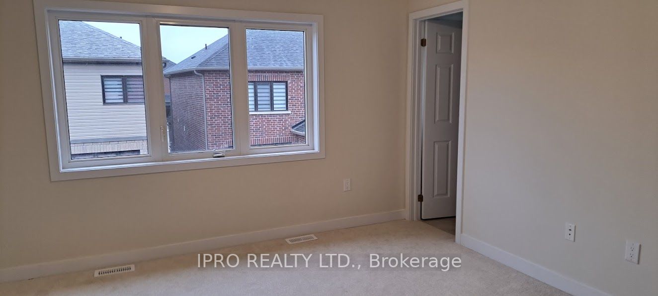 16 Sunflower Crescent