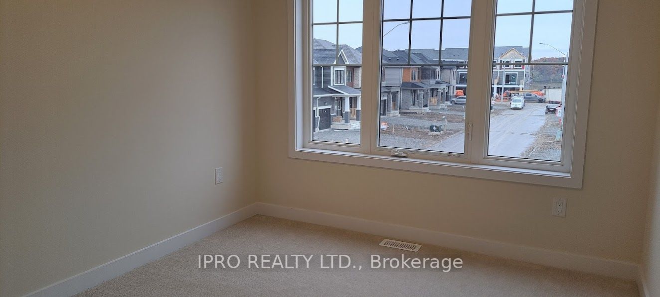 16 Sunflower Crescent