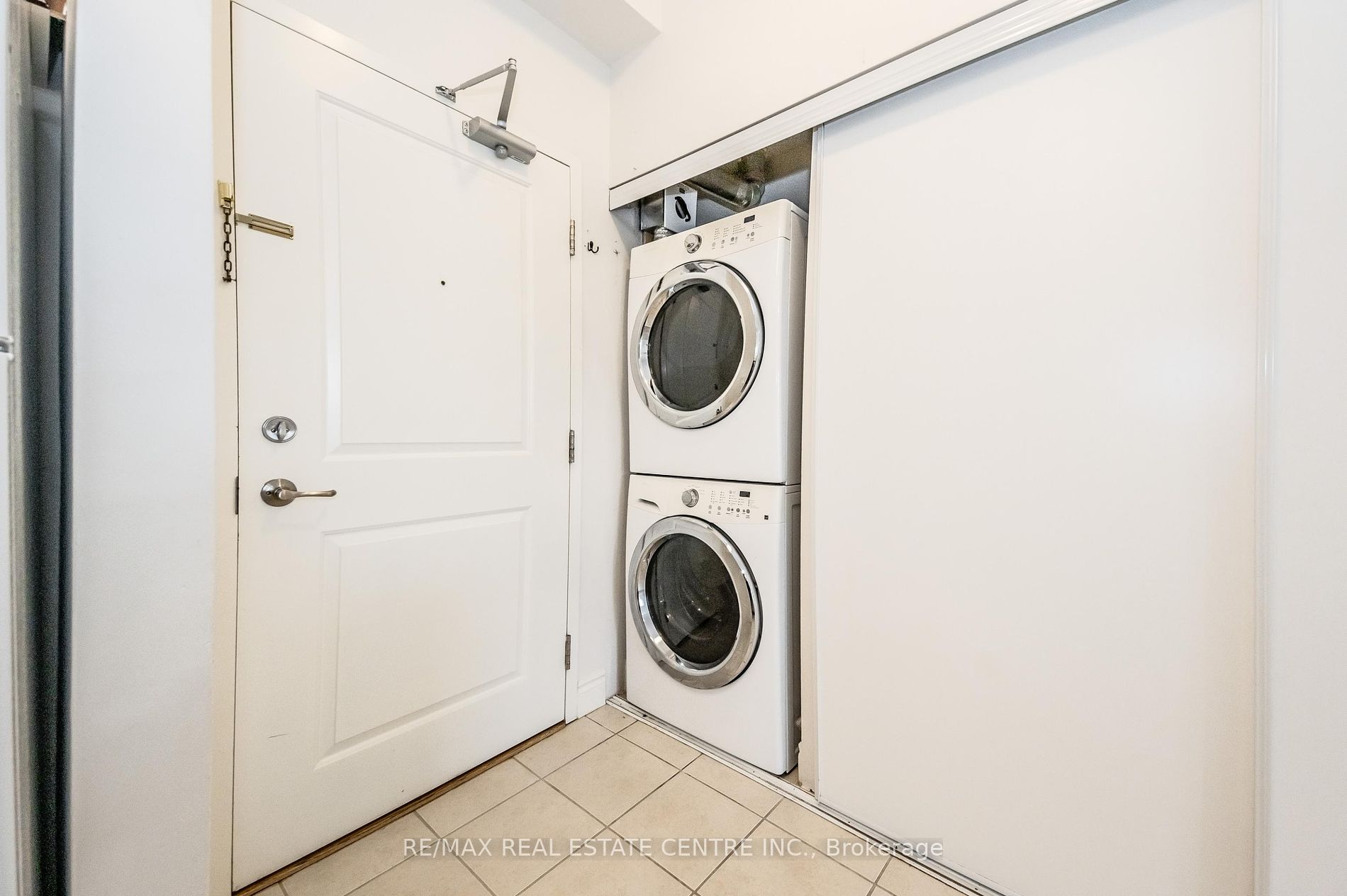 1077 Gordon Street, #336