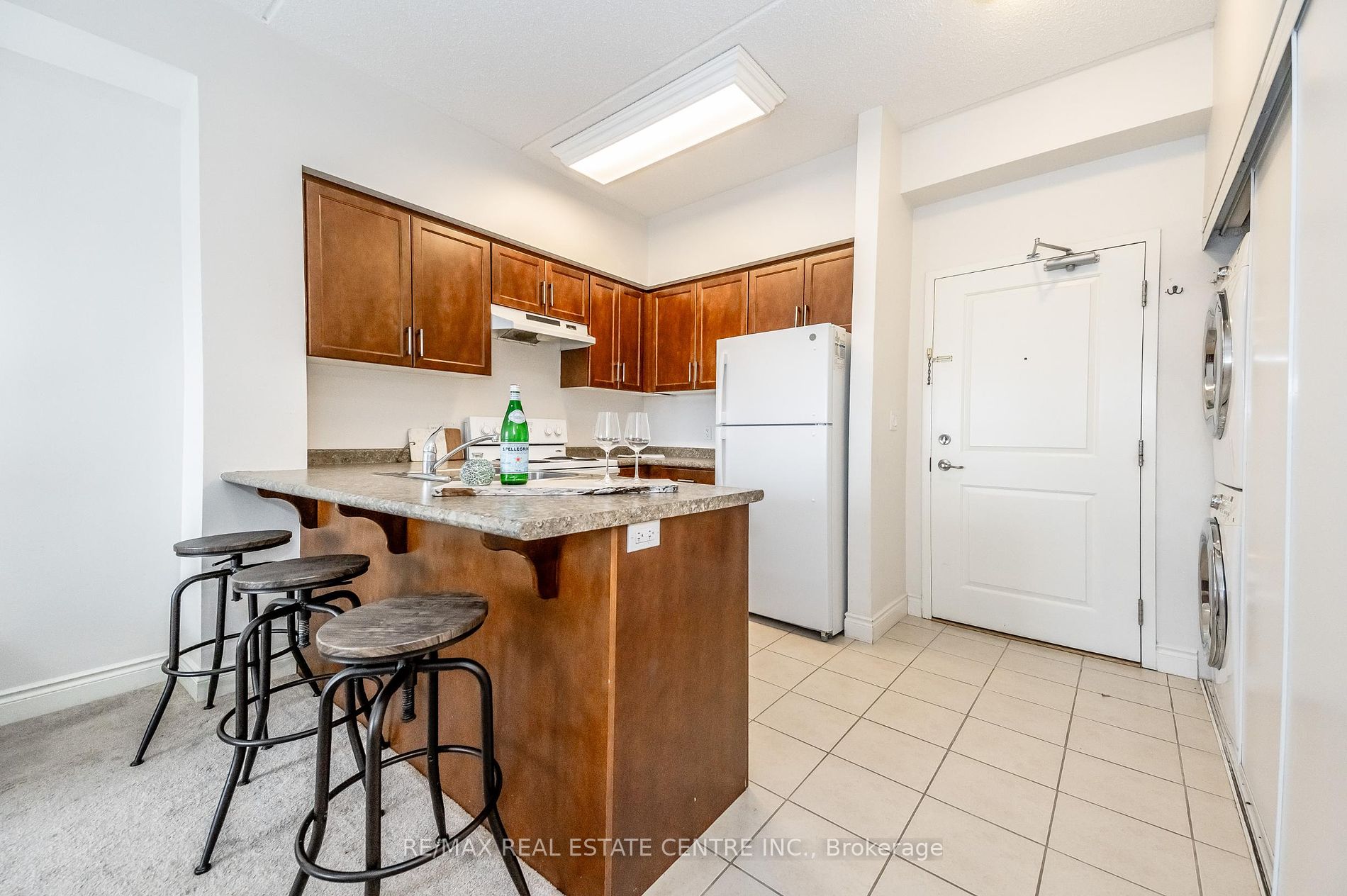 1077 Gordon Street, #336