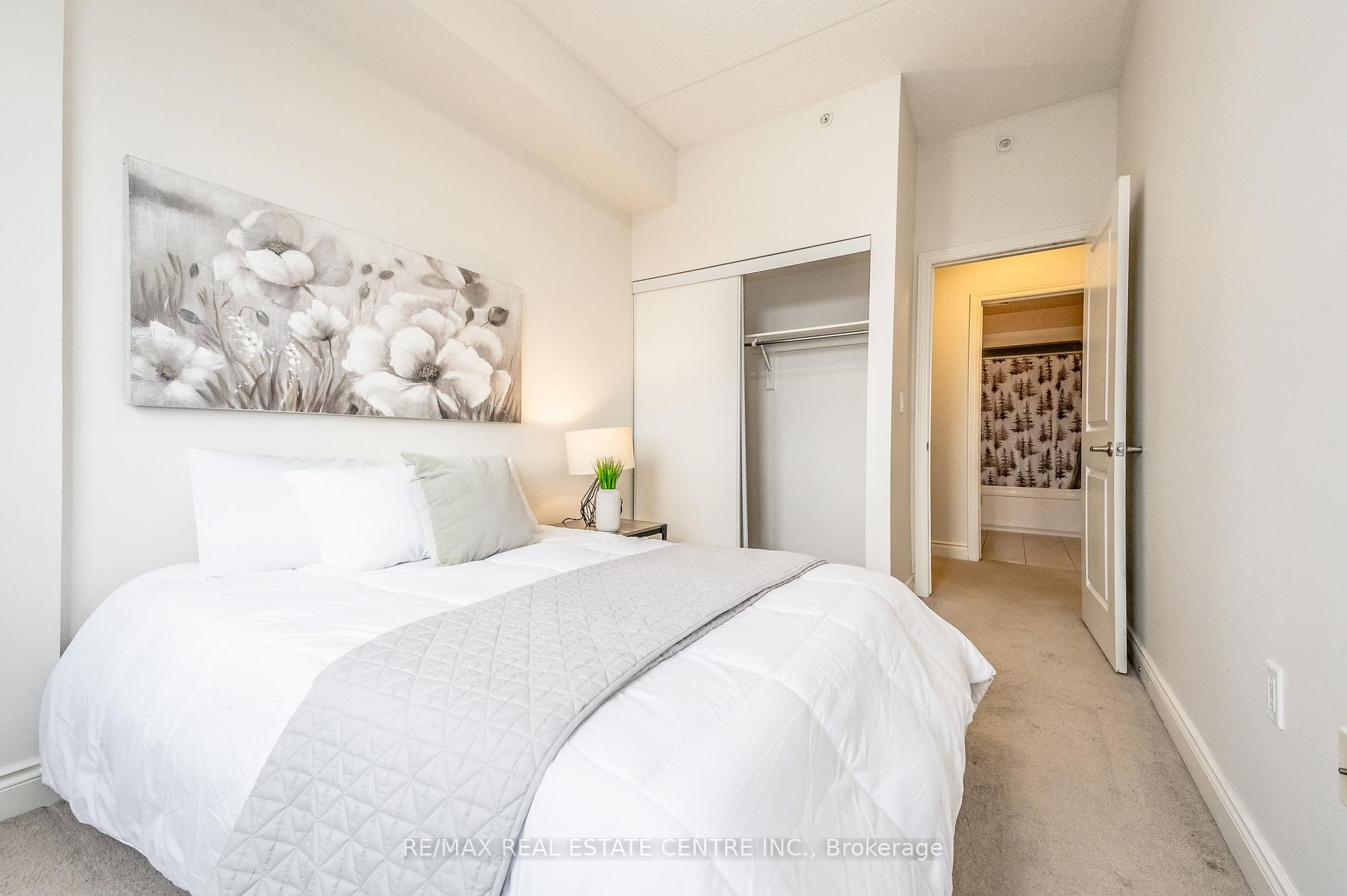 1077 Gordon Street, #336