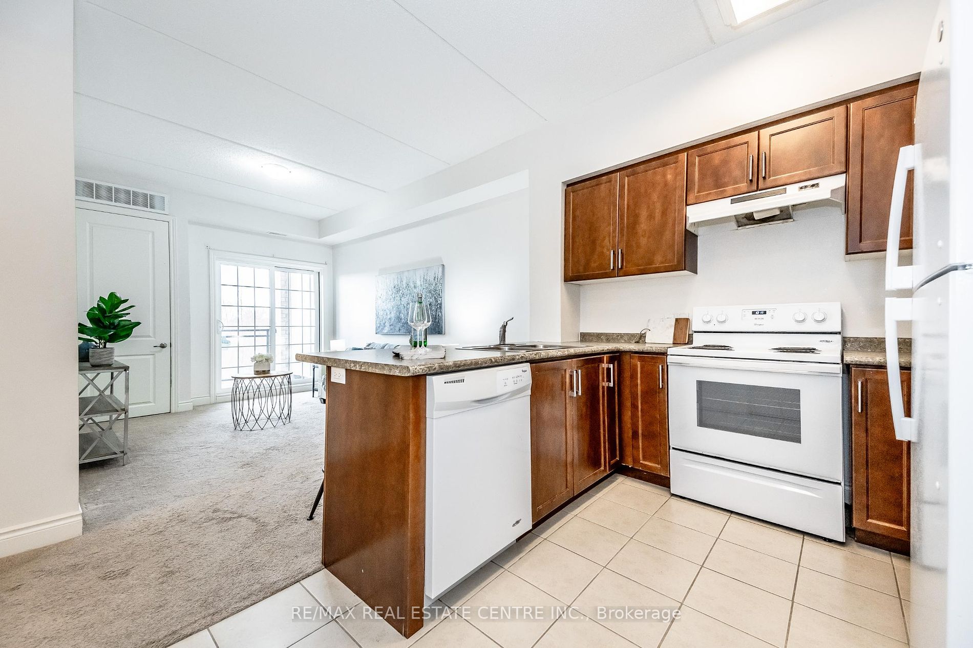 1077 Gordon Street, #336