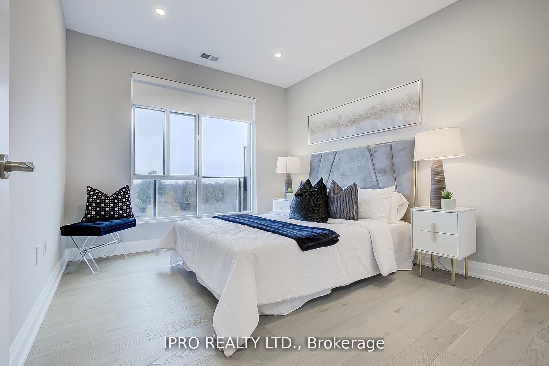 71 Wyndham Street S, #511
