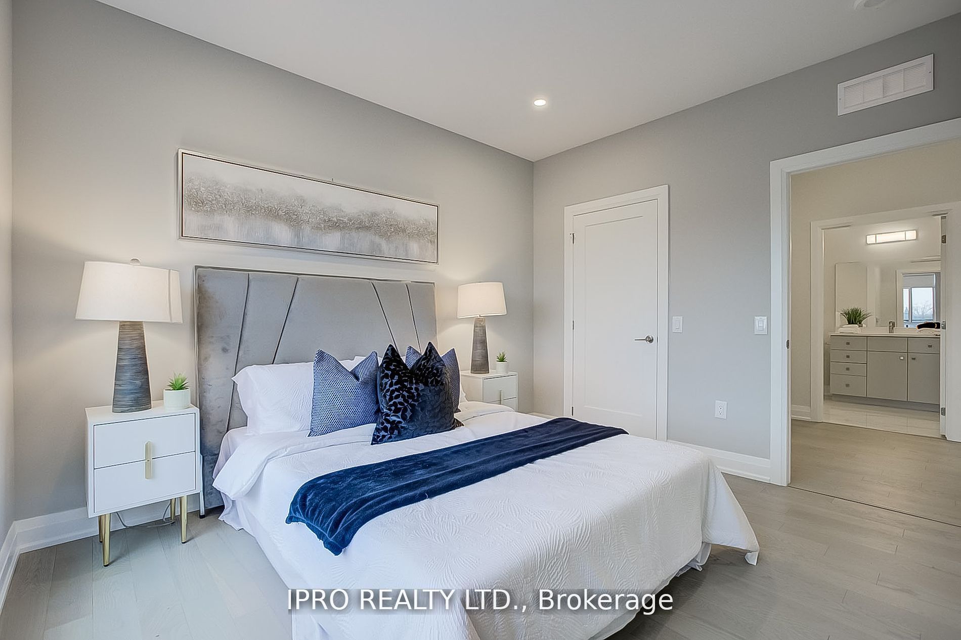 71 Wyndham Street S, #511