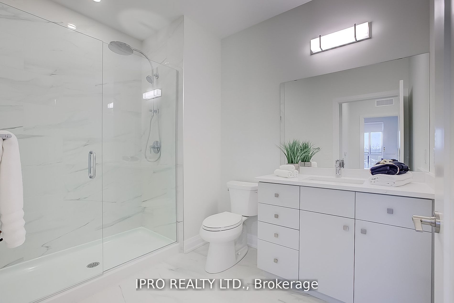 71 Wyndham Street S, #511