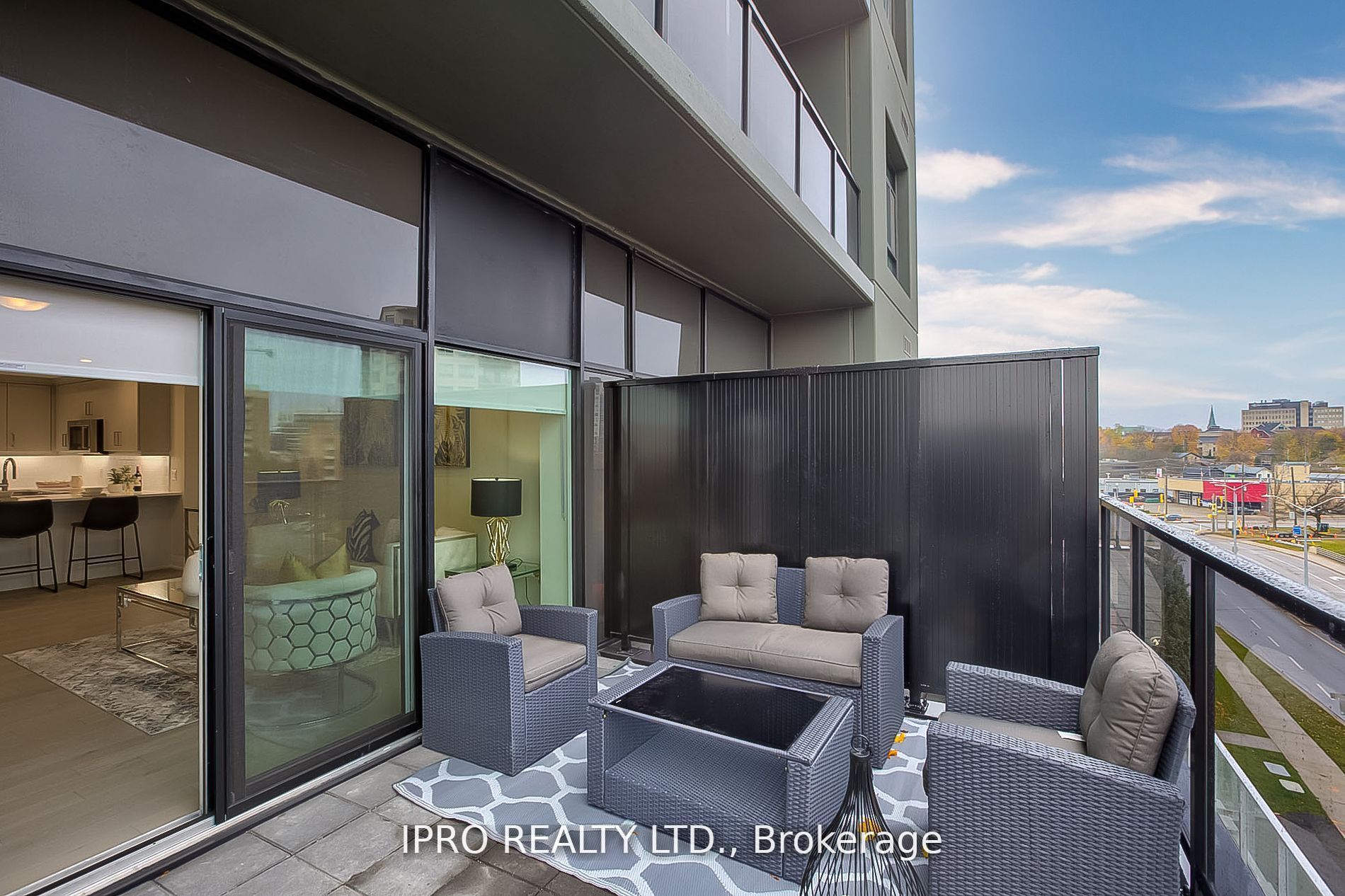 71 Wyndham Street S, #511