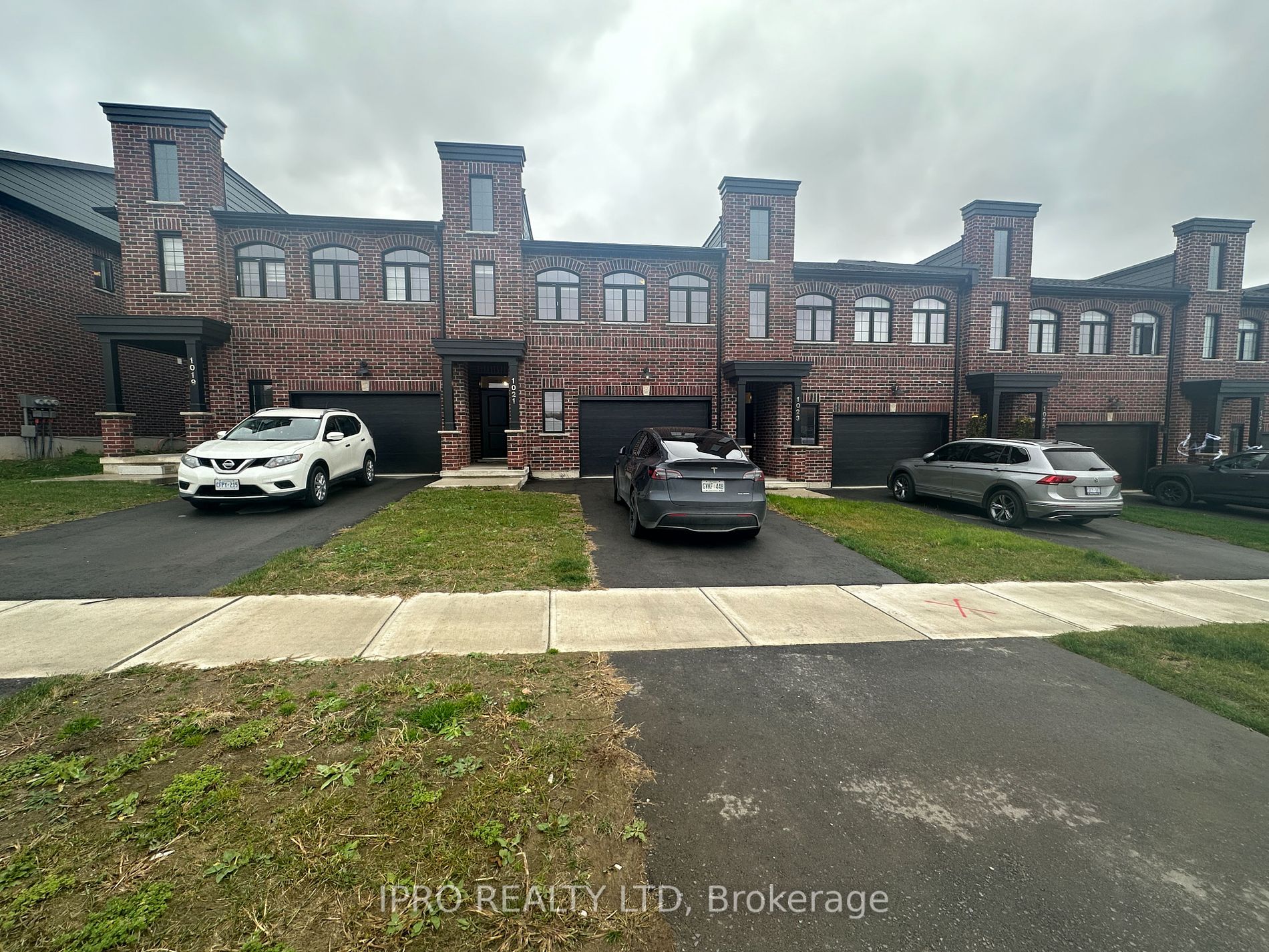 1021 Upperpoint Ave