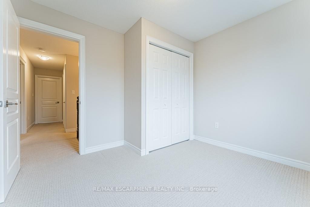 87 Sexton Cres