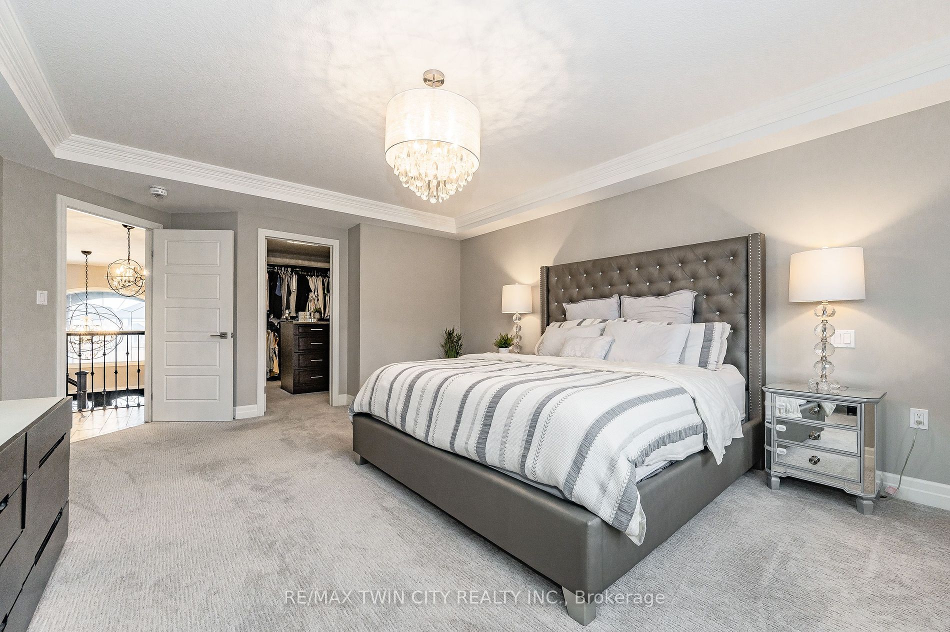 316 Deerfoot Tr