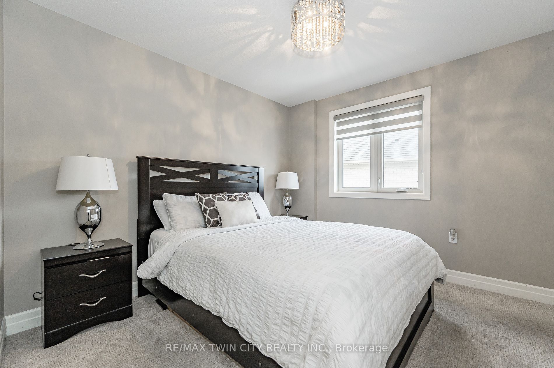 316 Deerfoot Tr