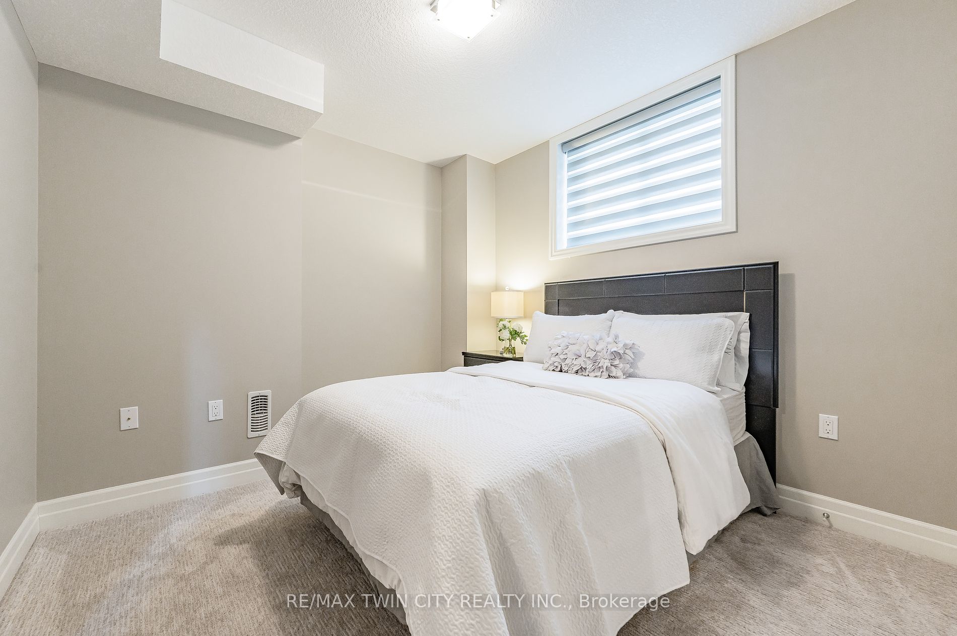 316 Deerfoot Tr