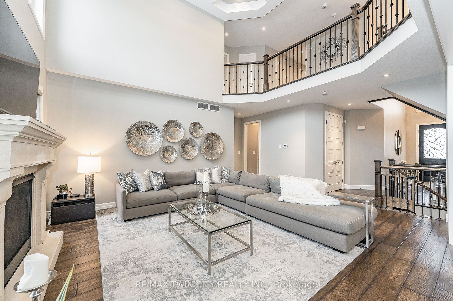 316 Deerfoot Tr