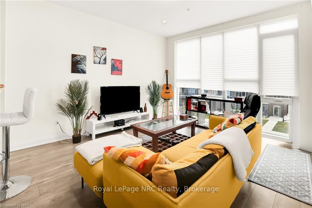 16 Concord Pl, #310