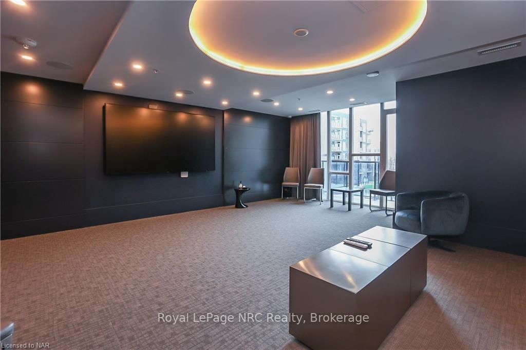 16 Concord Pl, #310