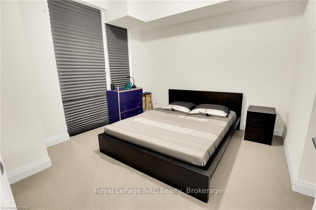 16 Concord Pl, #310