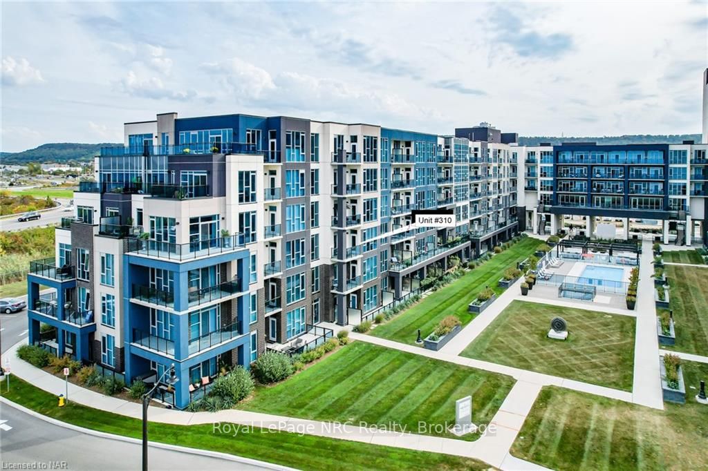 16 Concord Pl, #310