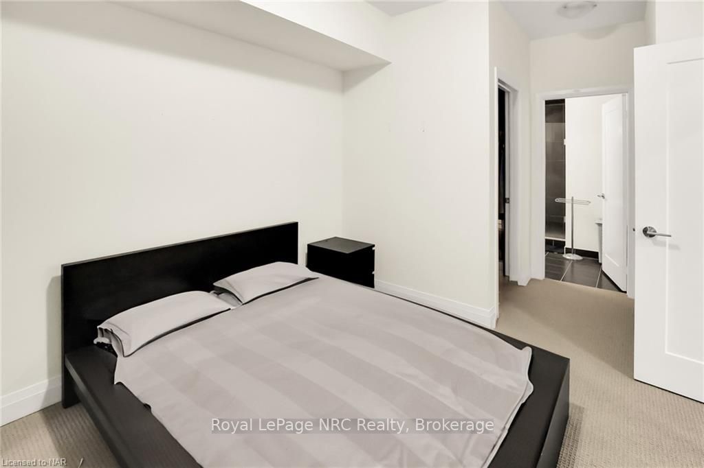 16 Concord Pl, #310
