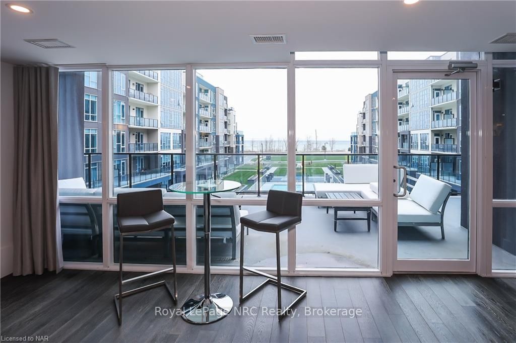 16 Concord Pl, #310