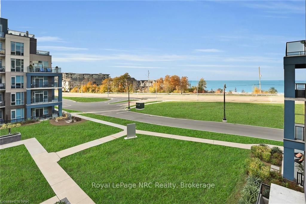 16 Concord Pl, #310