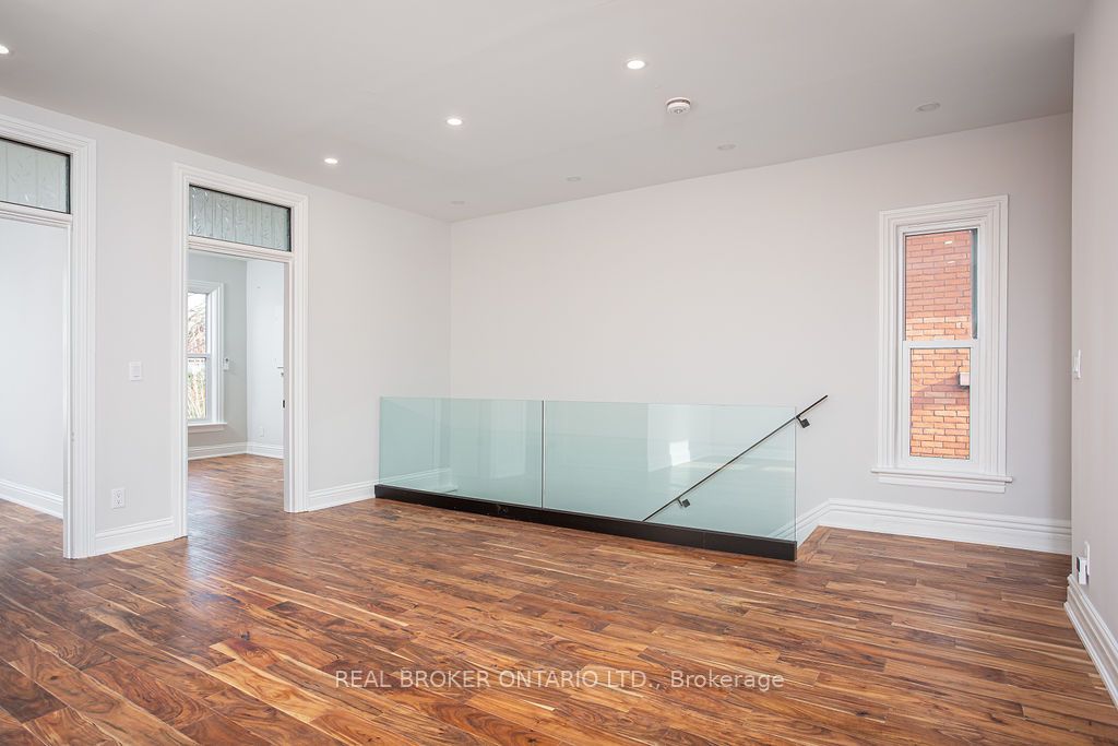 9 Stanley Avenue, #A
