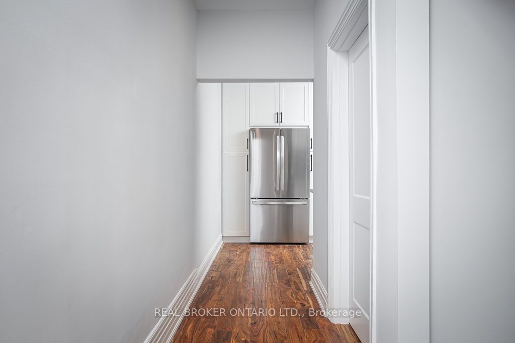9 Stanley Avenue, #A