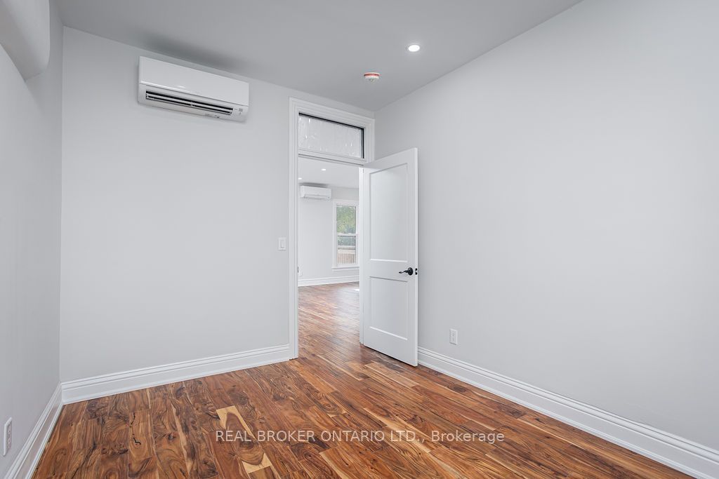 9 Stanley Avenue, #A