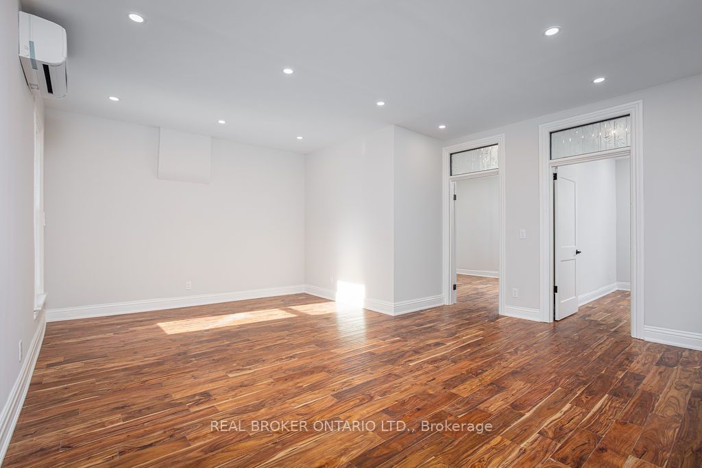 9 Stanley Avenue, #A