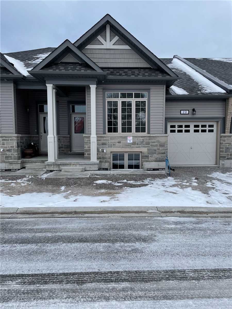 17 Lakewood Crescent #19