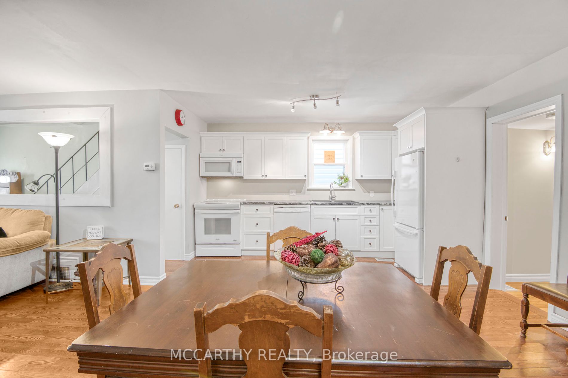 213 Main Street E