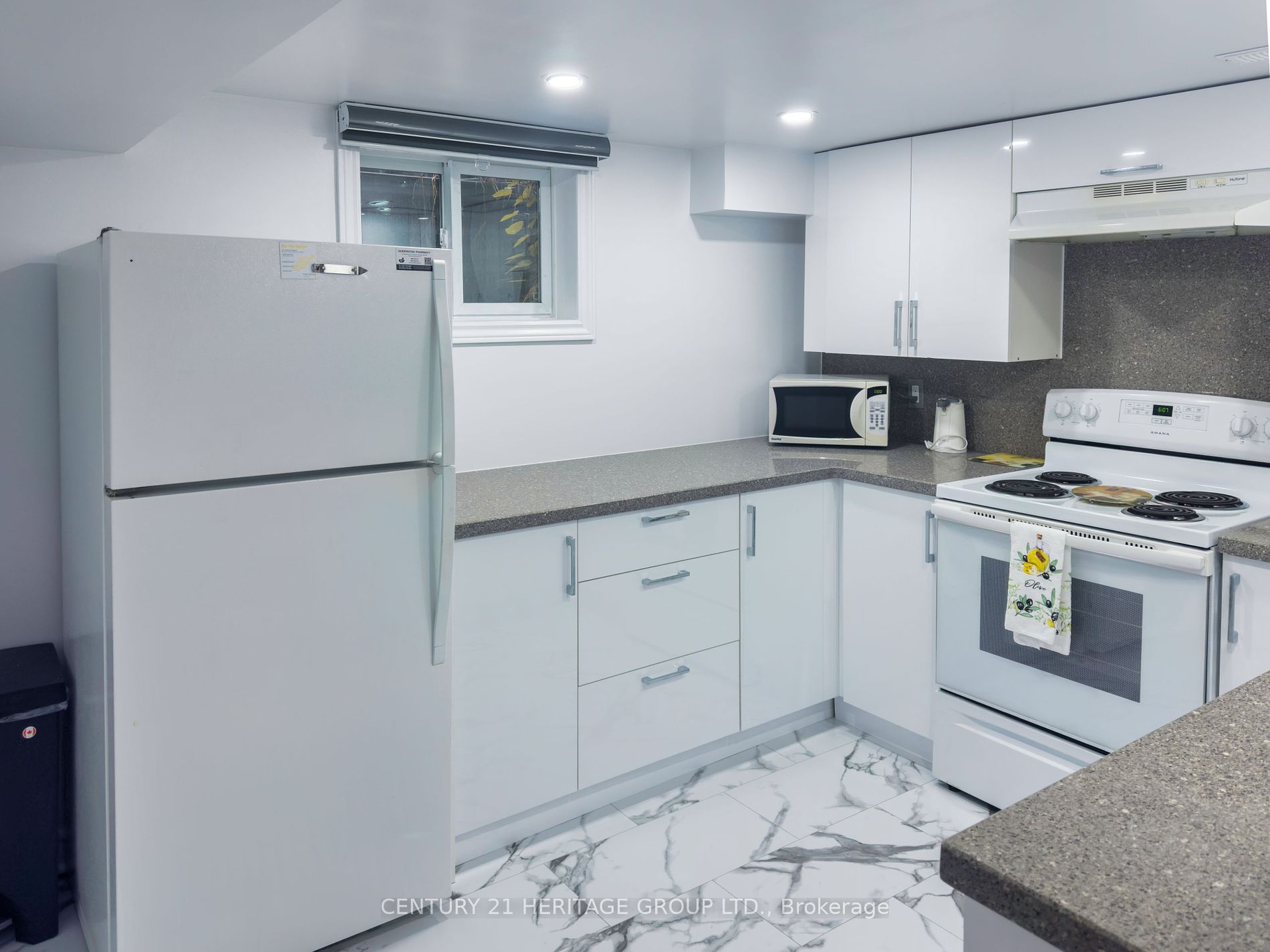230 West 18th St