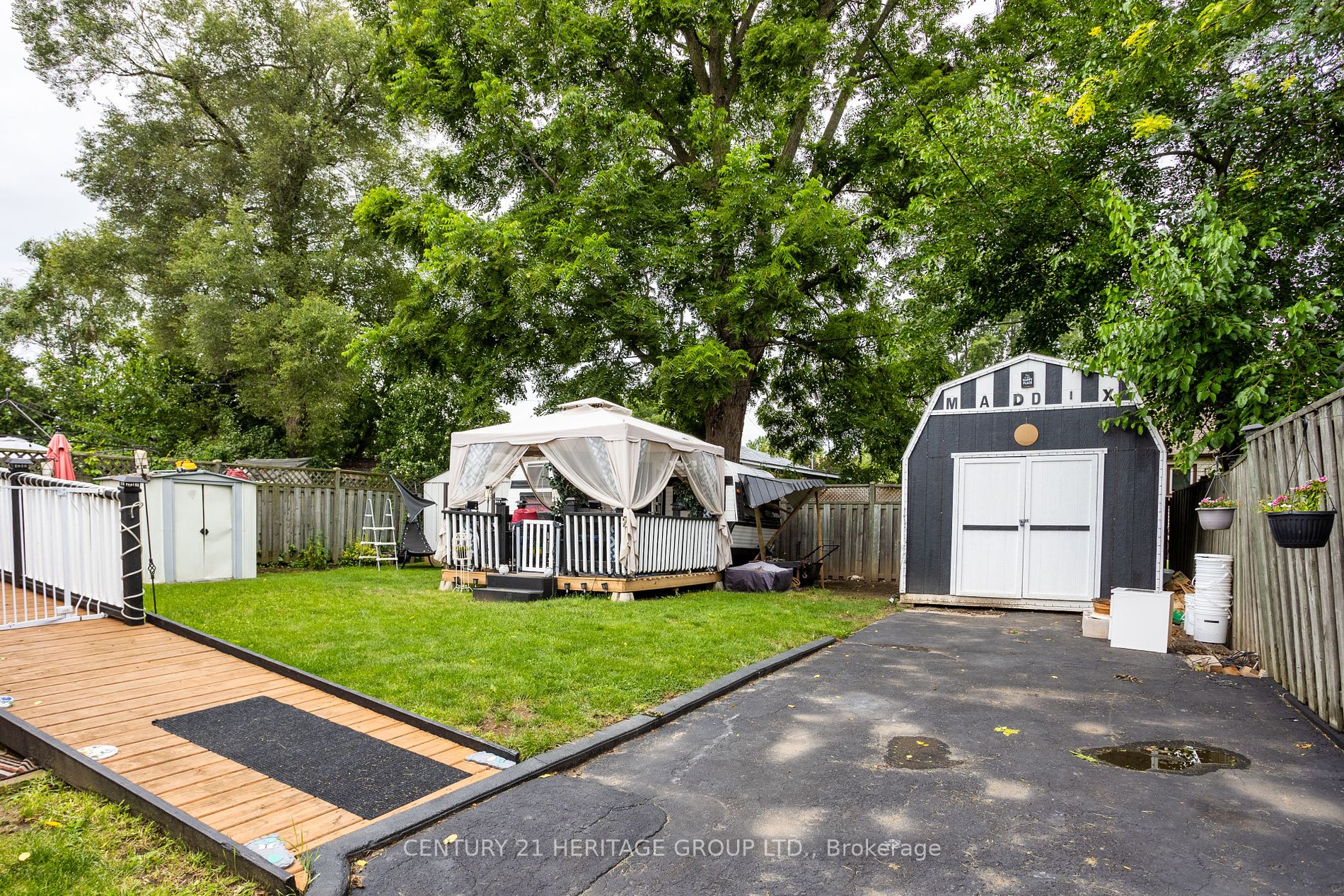 230 West 18th St