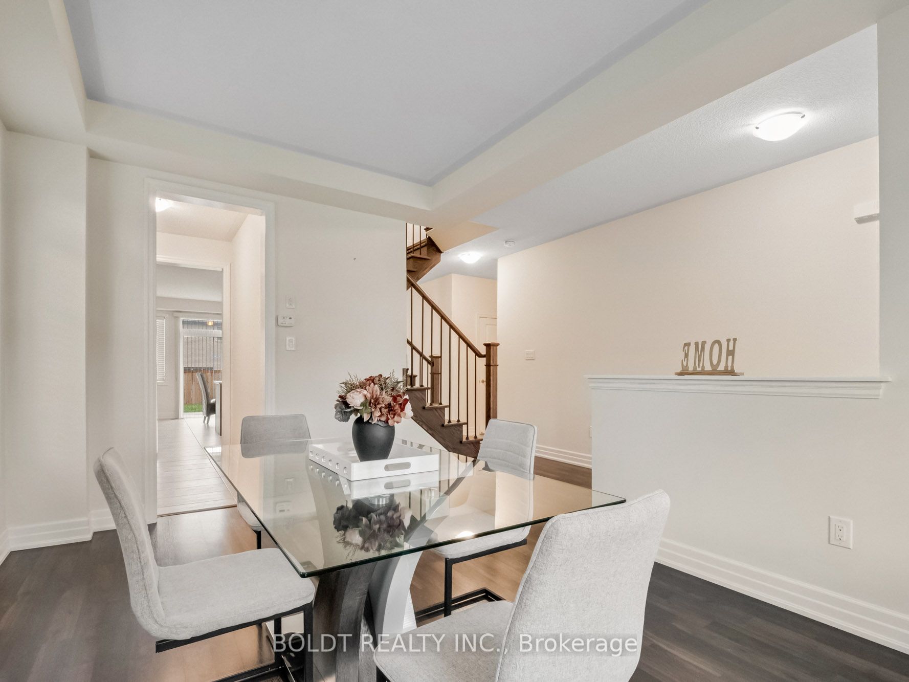 9486 Tallgrass Ave