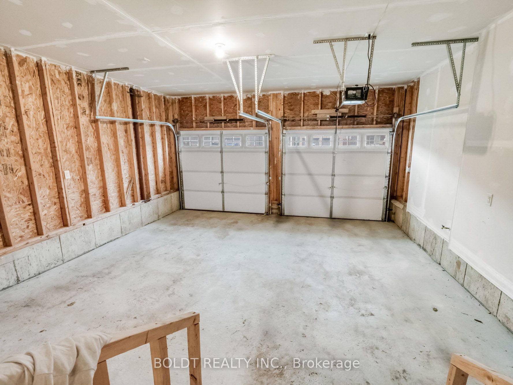 9486 Tallgrass Ave