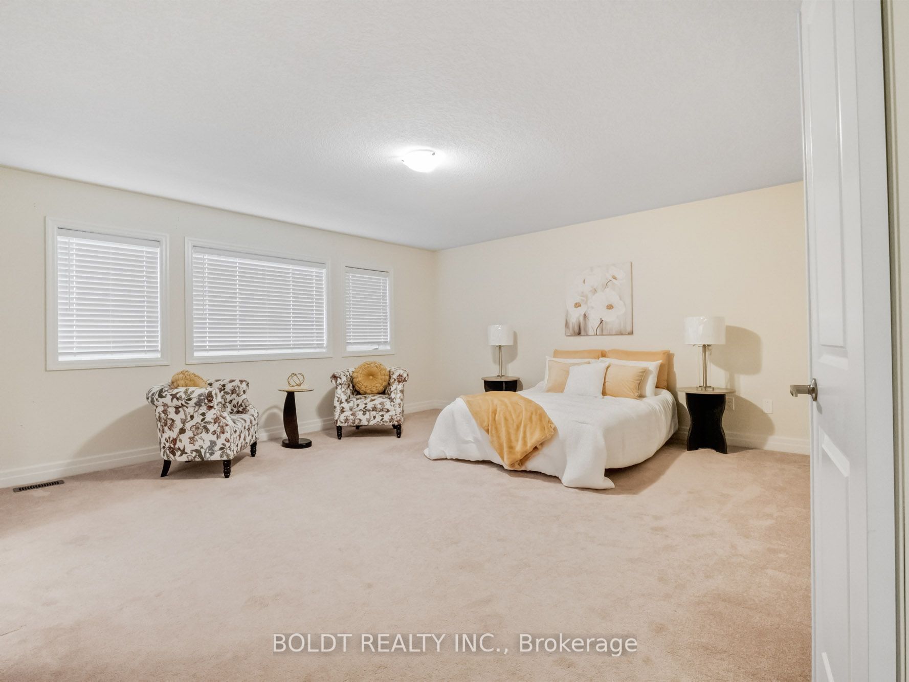9486 Tallgrass Ave