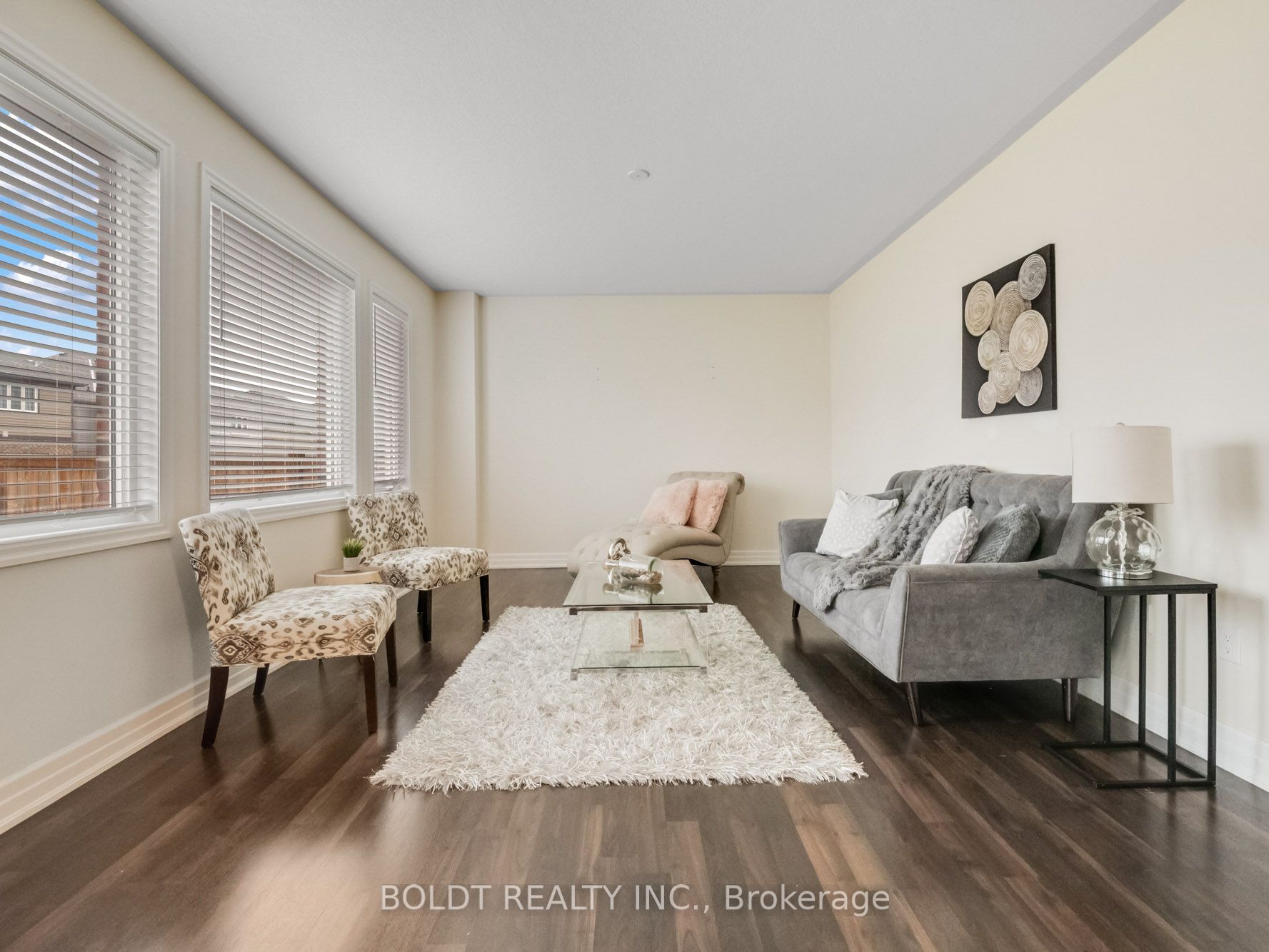 9486 Tallgrass Ave
