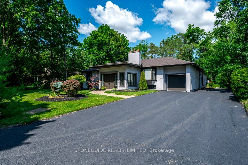 6 Weller Cres