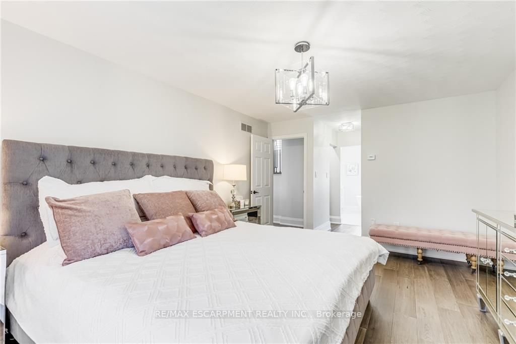 230 Appleby Rd