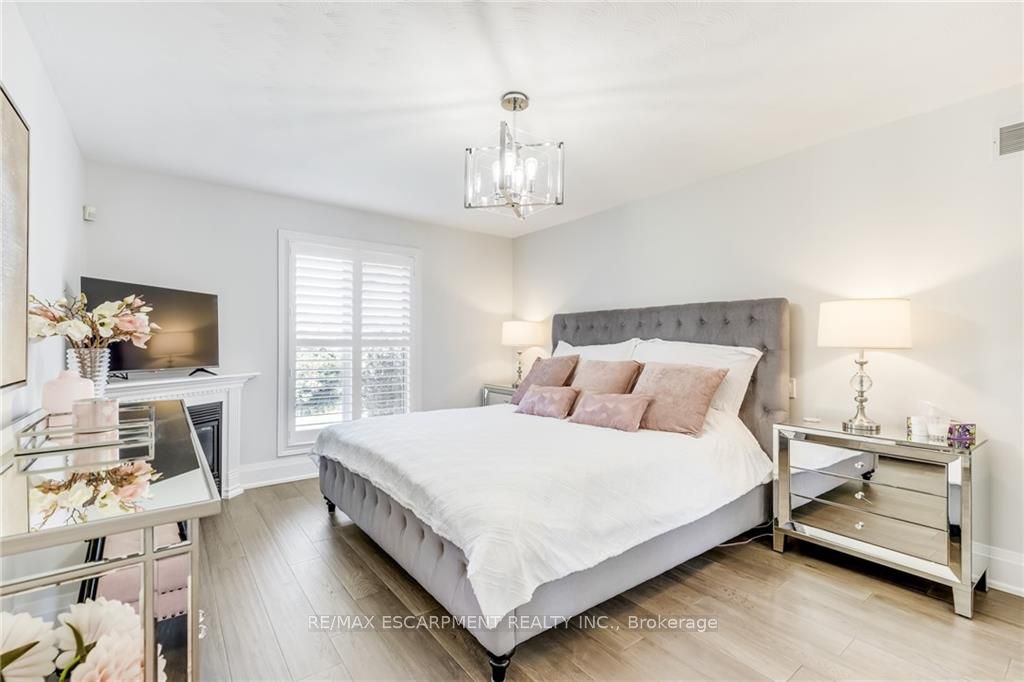 230 Appleby Rd