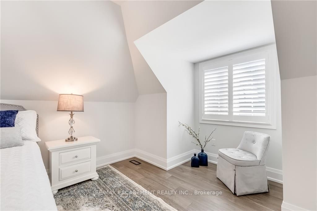 230 Appleby Rd