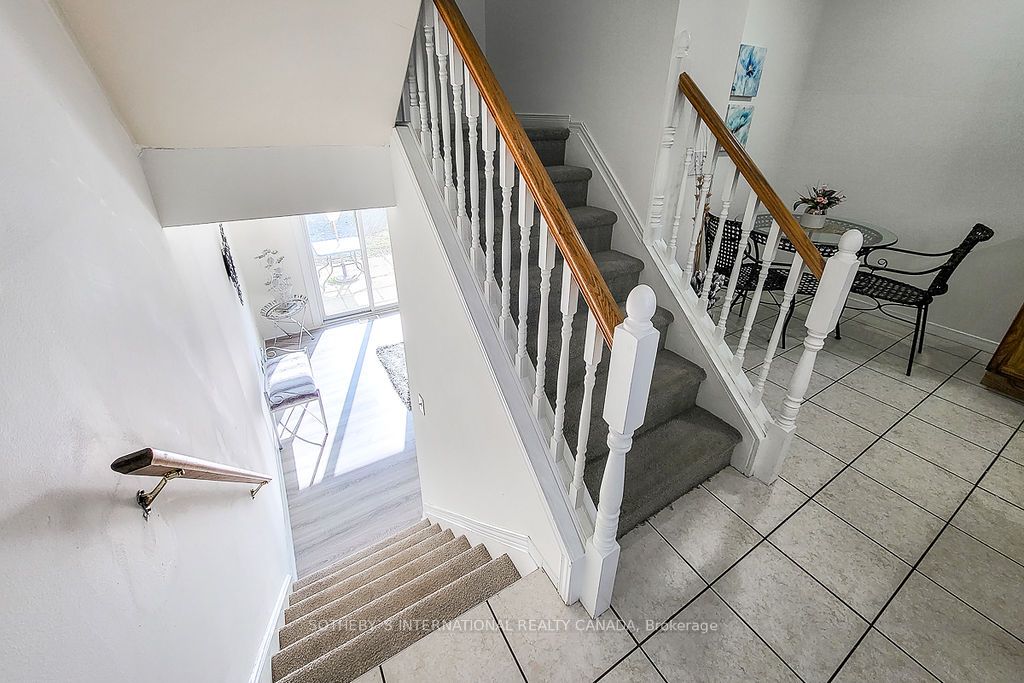 211 Veronica Dr, #B24