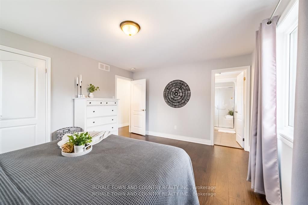 7 Rustlewood Avenue