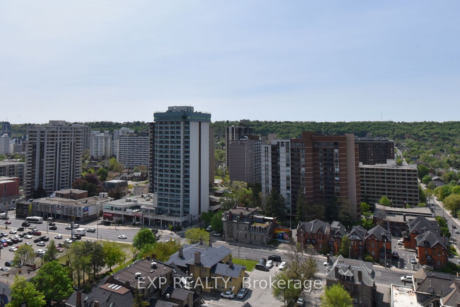15 Queen St S, #1701