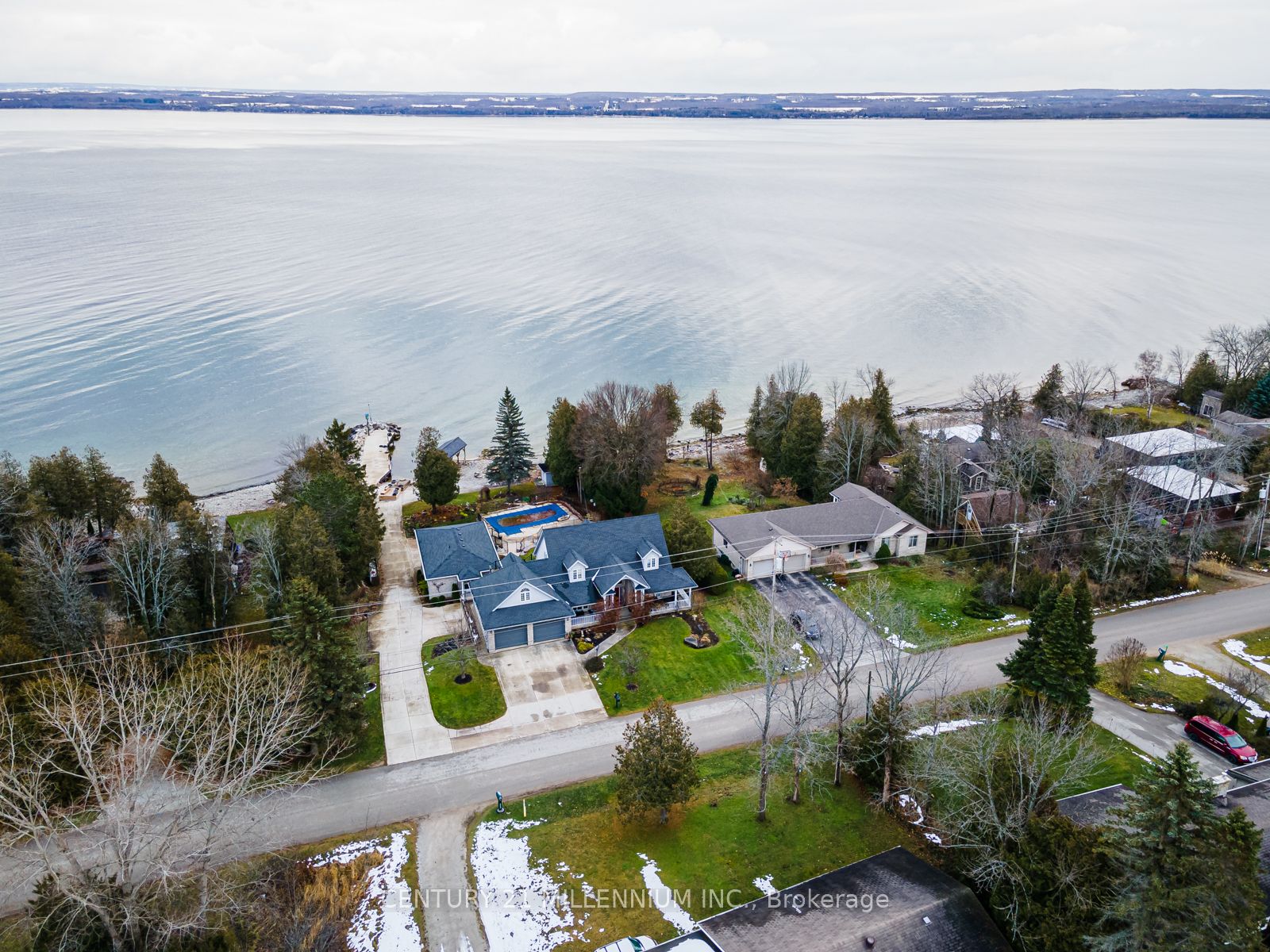 454 Balmy Beach Road