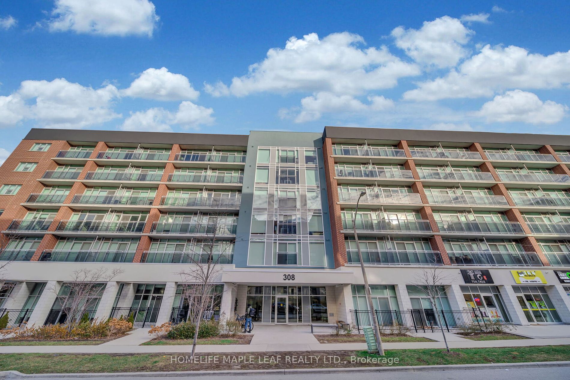 308 Lester St, #301