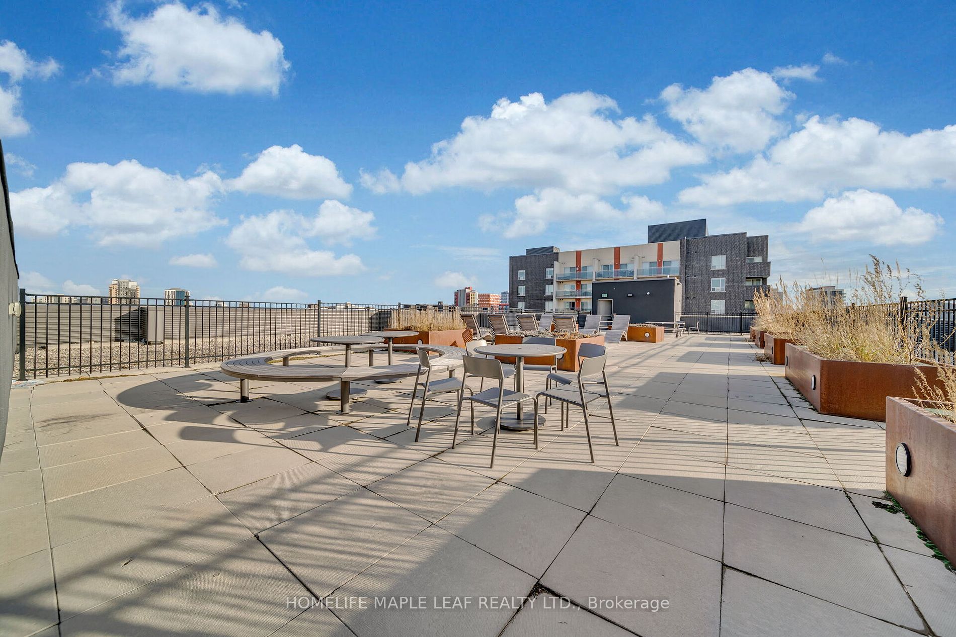 308 Lester St, #301