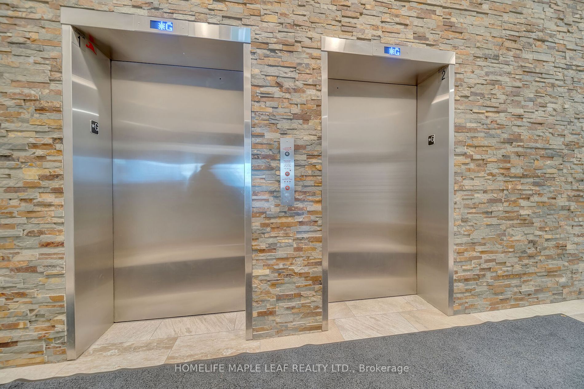308 Lester St, #301