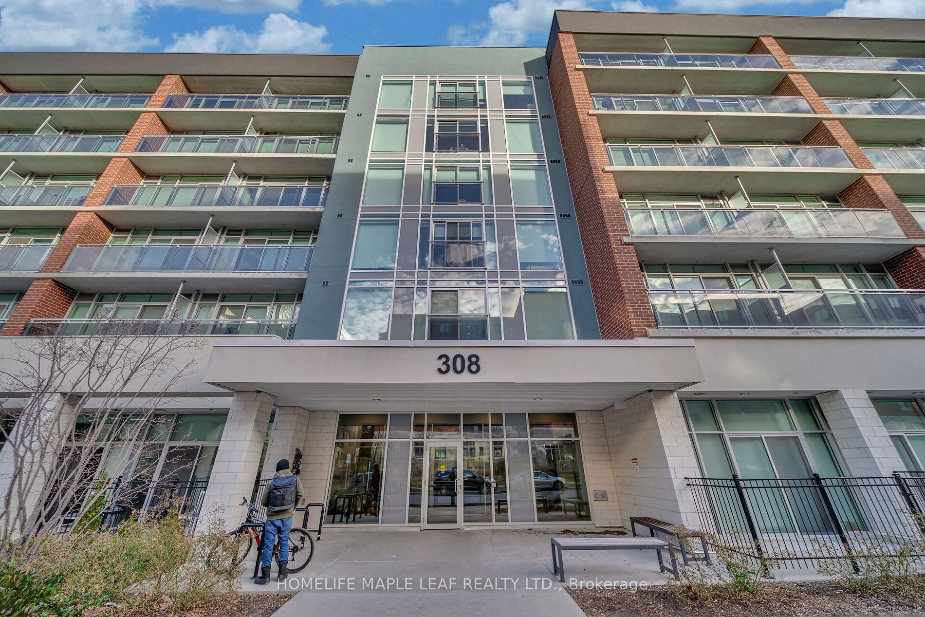 308 Lester St, #301